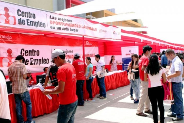 Ofrecieron 400 empleos formales en feria de trabajo en Arequipa