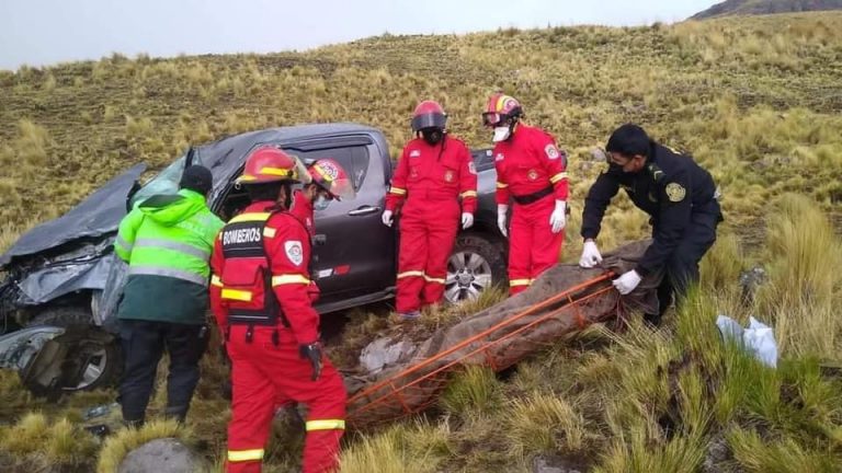 Un fallecido dejó accidente de tránsito de familia que viajaba de Arequipa a Cusco
