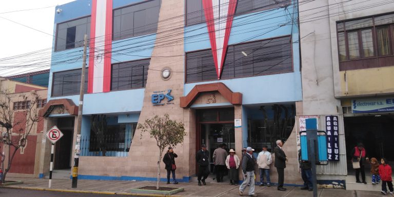 Fiscalía interviene las oficinas de la EPS Tacna por presuntas irregularidades