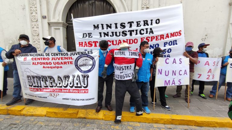 Trabajadores del Centro de Rehabilitación Juvenil Alfonso Ugarte piden renuncia del ministro de justicia