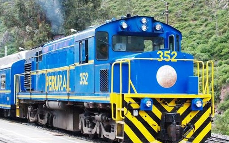 Gobernador de Cusco pedirá explicaciones por la ampliación de licencia a Perurail