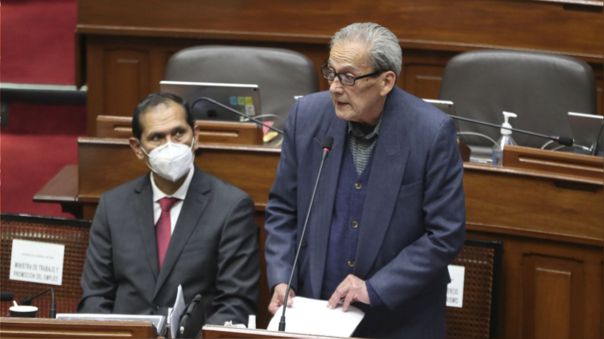 El pleno del Congreso debate hoy moción de censura contra el ministro Carlos Gallardo