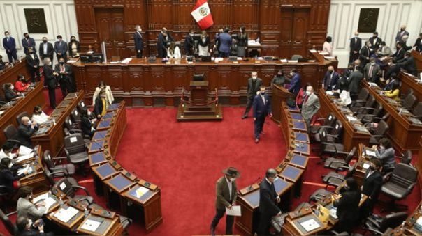 Perú Libre anuncia que votará “unánimemente” contra la moción de vacancia presidencial
