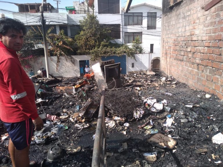 Fotos: Vela misionera provocó incendio en una vivienda de Sachaca