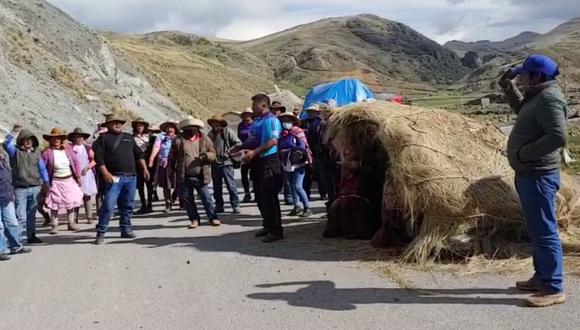 Comunidades de Chumbivilcas acordaron permitir el pase de carros de trabajadores de Las Bambas