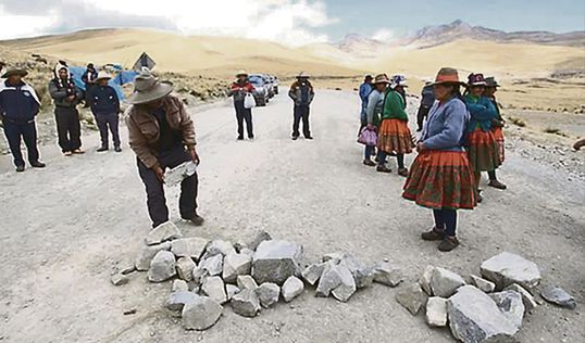 Minera Las Bambas suspende sus actividades a partir de hoy