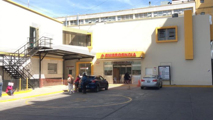 300 médicos del hospital Honorio Delgado esperan directivas para retornar a sus labores