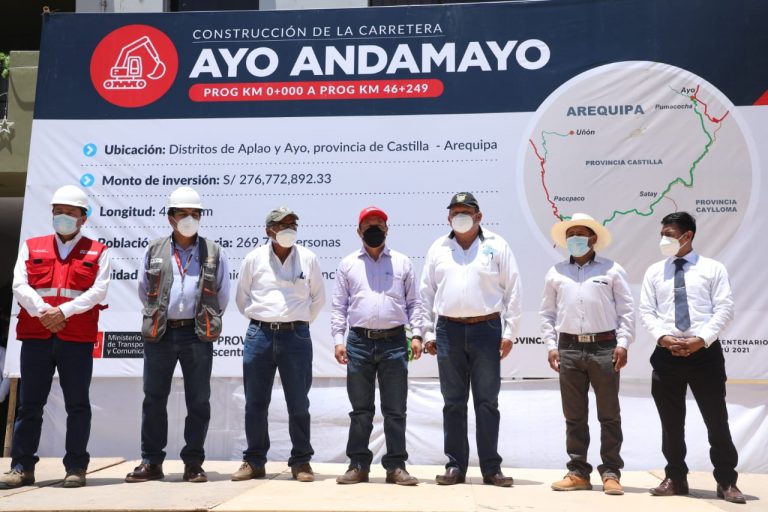 Ministro Silva anunció construcción de la carretera Ayo–Andamayo en Arequipa