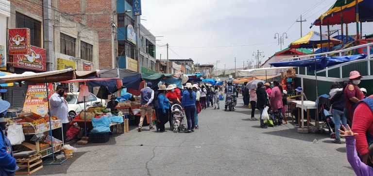 Paucarpata: Problemas en la instalación de comerciantes en la vía pública