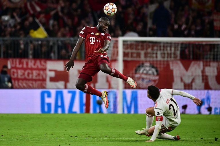 Bayern Múnich pide aplazar partido del viernes ante Borussia por casos de covid