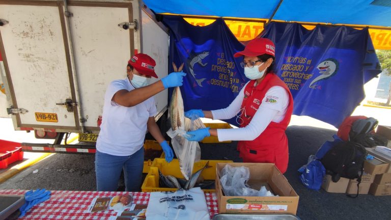 Programa ‘A Comer Pescado’ llegó al distrito de Mariano Melgar