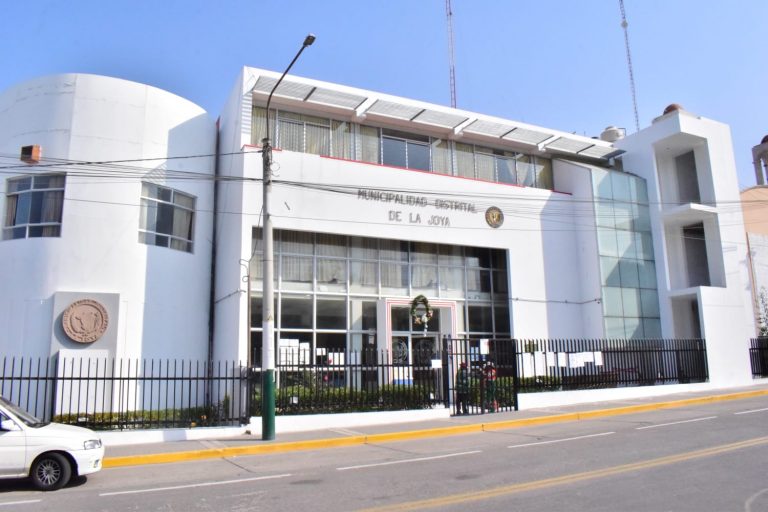 Suspenden atención en la Municipalidad de La Joya por casos de COVID-19
