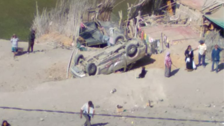 Camioneta cayó a un abismo en Ocoña y provocó la muerte de una persona