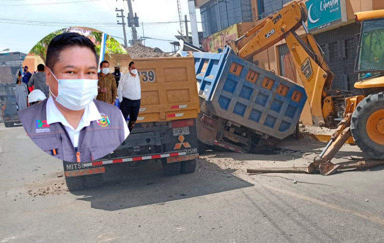 Paucarpata: Camión se hunde en pavimento inaugurado hace unos meses