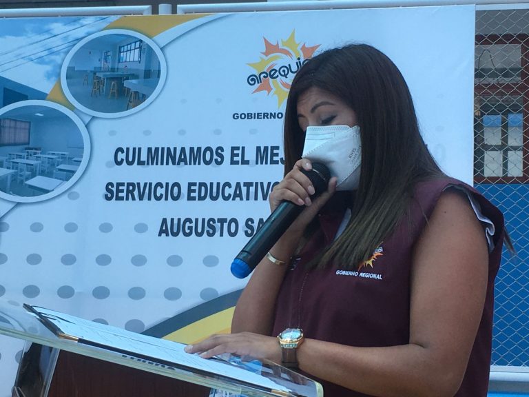 Gobernadora Kimmerlee Gutiérrez no está a favor de la vacancia presidencial