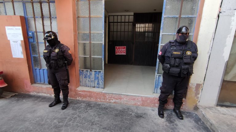 Calle Ayacucho: Clausuran bar que funcionaba en la clandestinidad