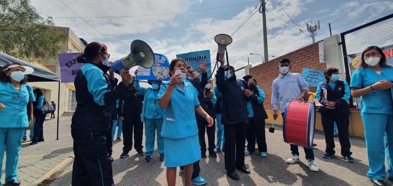 Trabajadores de salud exigen la salida del director del Hospital Honorio Delgado