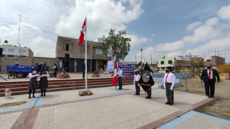 Estudiantes de PerúArbo inician labores sin infraestructura y realizan ceremonia en pleno parque