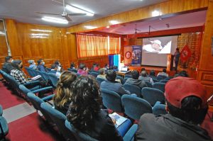 Investigadores de Ingemmet