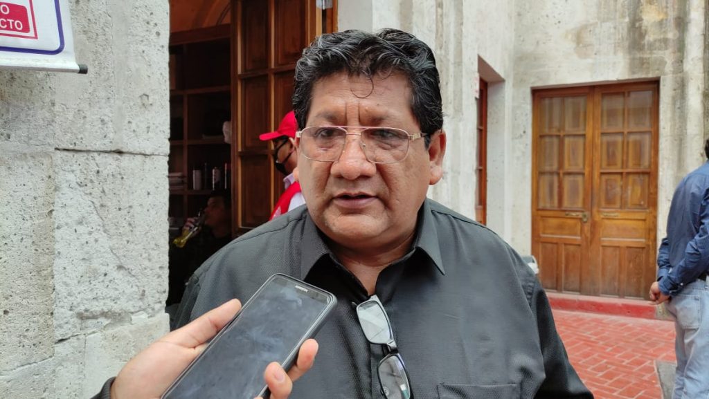 Secretario general de la Federación Departamental de Trabajadores de Arequipa anuncia protesta contra el elevado costo de vida.