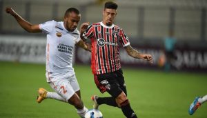 Ayacucho perdió 3-2 ante São Paulo en el Estadio Nacional