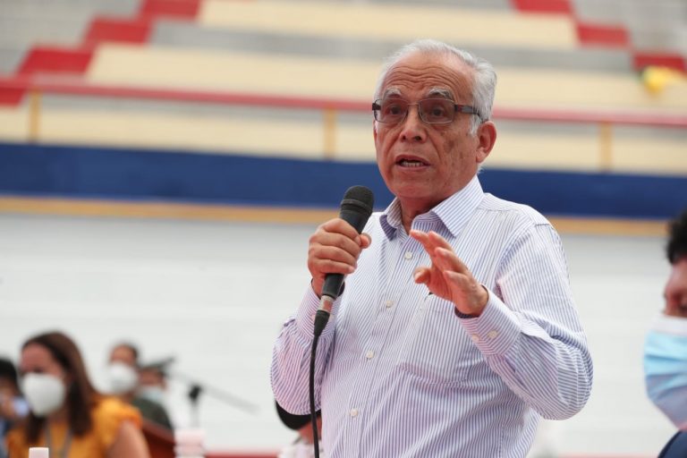 Aníbal Torres entregó proyecto de pacto de gobernabilidad al Congreso