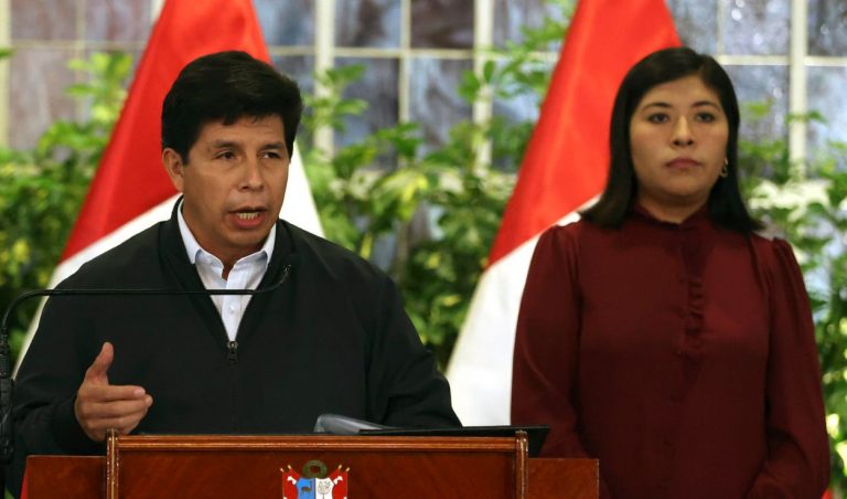 Pedro Castillo se reunió secretamente con Betssy Chávez en marzo