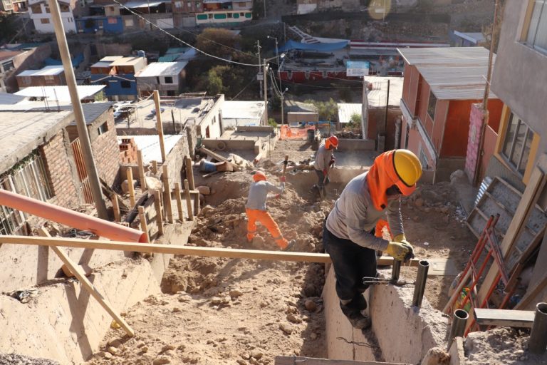 Vecinos de Señor de Huanca se beneficiarán con obras de transitabilidad en Mariano Melgar
