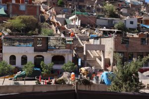 Mejoran transitabilidad vehicular y peatonal en pueblo joven Señor de Huanca en Mariano Melgar