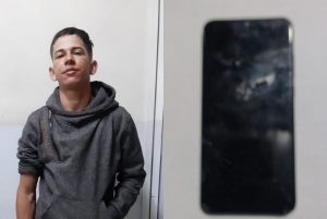 El equipo celular encontrado al ciudadano, figuraba como robado en el sistema de la PNP, considerandolo presunto culpable de receptación.