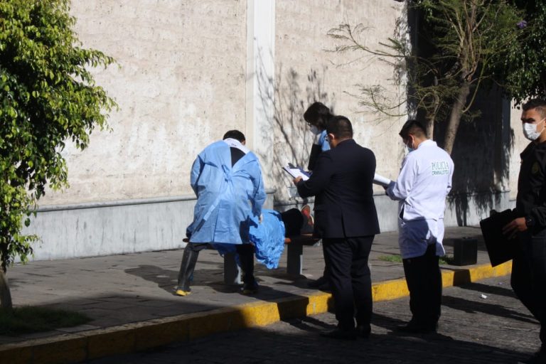 Arequipa: Hallan cadáver de varón en la tercera cuadra de la calle Zela