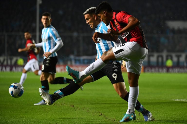 Melgar perdió ante Racing y complica su clasificación en la Copa Sudamericana