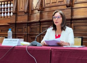 Congresista presenta proyecto de ley que permite reelección de gobernadores y alcaldes
