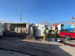 Debido al desafortunado accidente, la fluidez del tránsito de la vía Evitamiento de Arequipa se vio afectada.