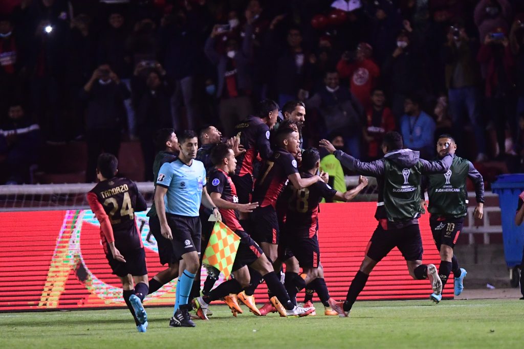 Foto: CONMEBOL Sudamericana - Festejos 'Rojinegros'.