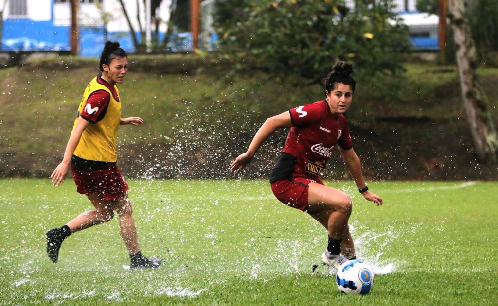 Foto: @SelecciónPeruana - Primer entrenamiento de la Selección Peruana de Fútbol Femenino en Colombia.