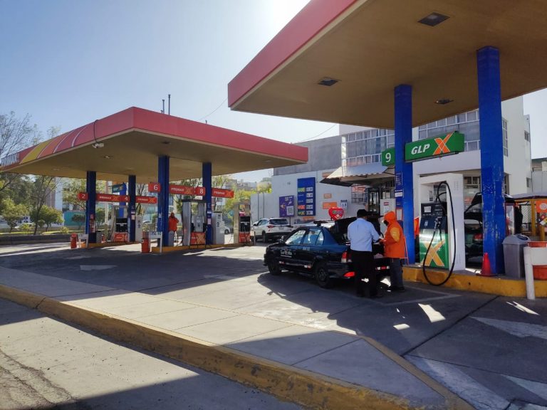 Precios de combustibles y el gas doméstico bajaron de precio en Arequipa (Vídeo)