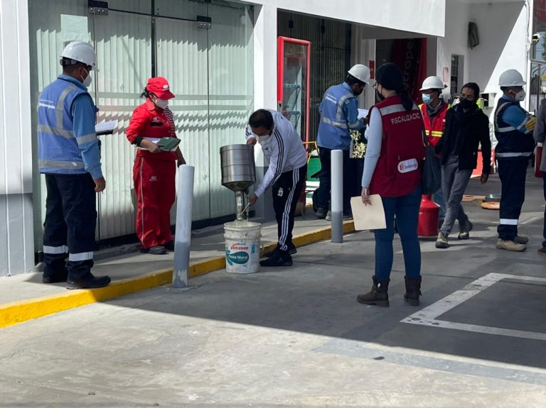 Arequipa: Inician operativos de control de cantidad y calidad del combustible en grifos de la ciudad