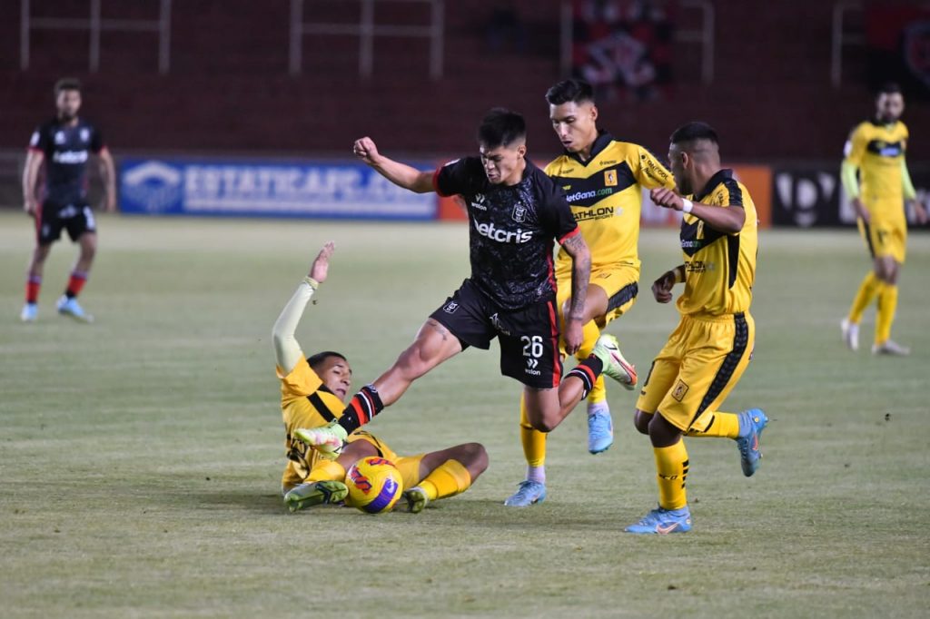 Melgar y Cantolao se enfrentarán en Arequipa por la fecha 14 del Torneo Apertura.