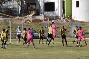 Foto HBA Noticias - Los Tigres y CSD Estrella tuvieron un duelo muy parejo que finalizó en empate a 2 goles por lado.