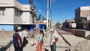 Vecinos de la urbanización “13 de enero” denuncian abandono de obras