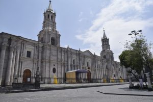 El lugar donde se realizará la serenata tiene un aforo de 6000 a 7000 personas, pero se busca reducirlo más.