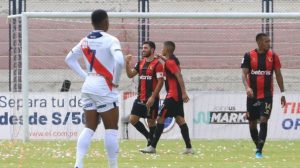 Uno de los mejores goles del campeonato fue marcado Por Bernardo Cuesta ante Deportivo Municipal.