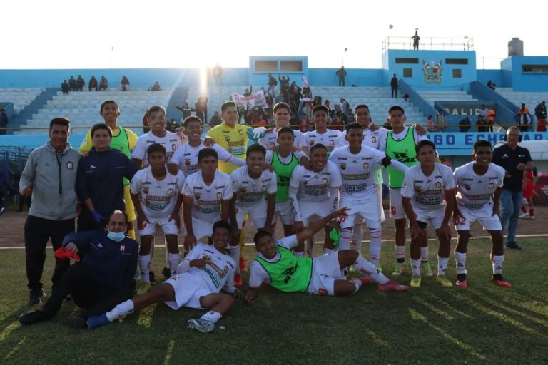 Reserva de Ayacucho FC dando vida al equipo de la Liga 1