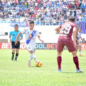 Alianza Atlético y Universitario se enfrentaron en el Campeones del 36.