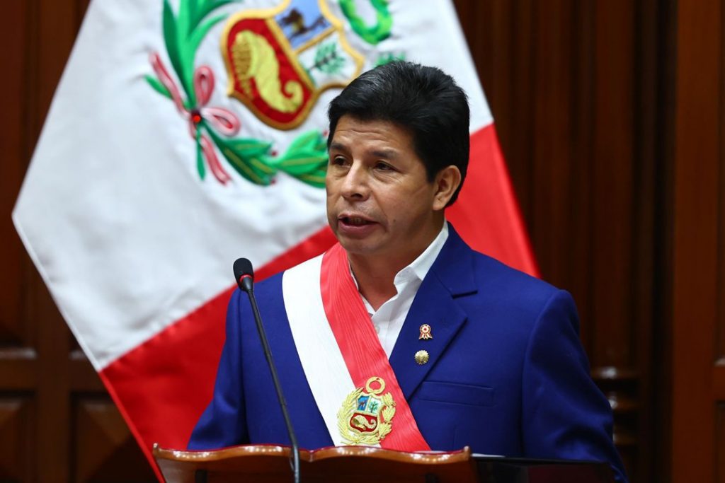 El mandatario saludó al nuevo titular del Congreso y lo exhortó a velar en conjunto por el territorio peruano.