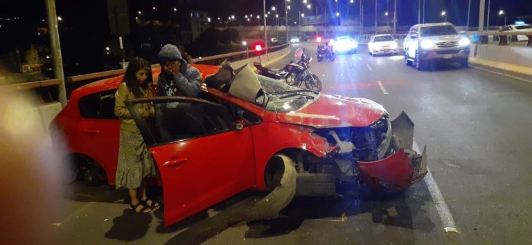Conductor que chocó su auto contra baranda del puente Chilina dio positivo a dosaje etílico