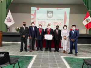 Este acto fue promovido por el Jurado Especial de Elecciones de Castilla para garantizar campañas libres de insultos y agresiones.