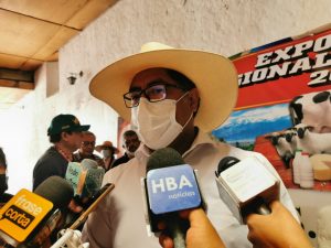 La feria tiene como objetivo mejorar la técnica de manejo de ganado, de la siembra, de la producción y la calidad de vida del productor.