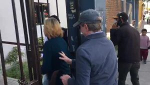 Padres de Natacha de Crombrugghe llegaron a la morgue central de Arequipa